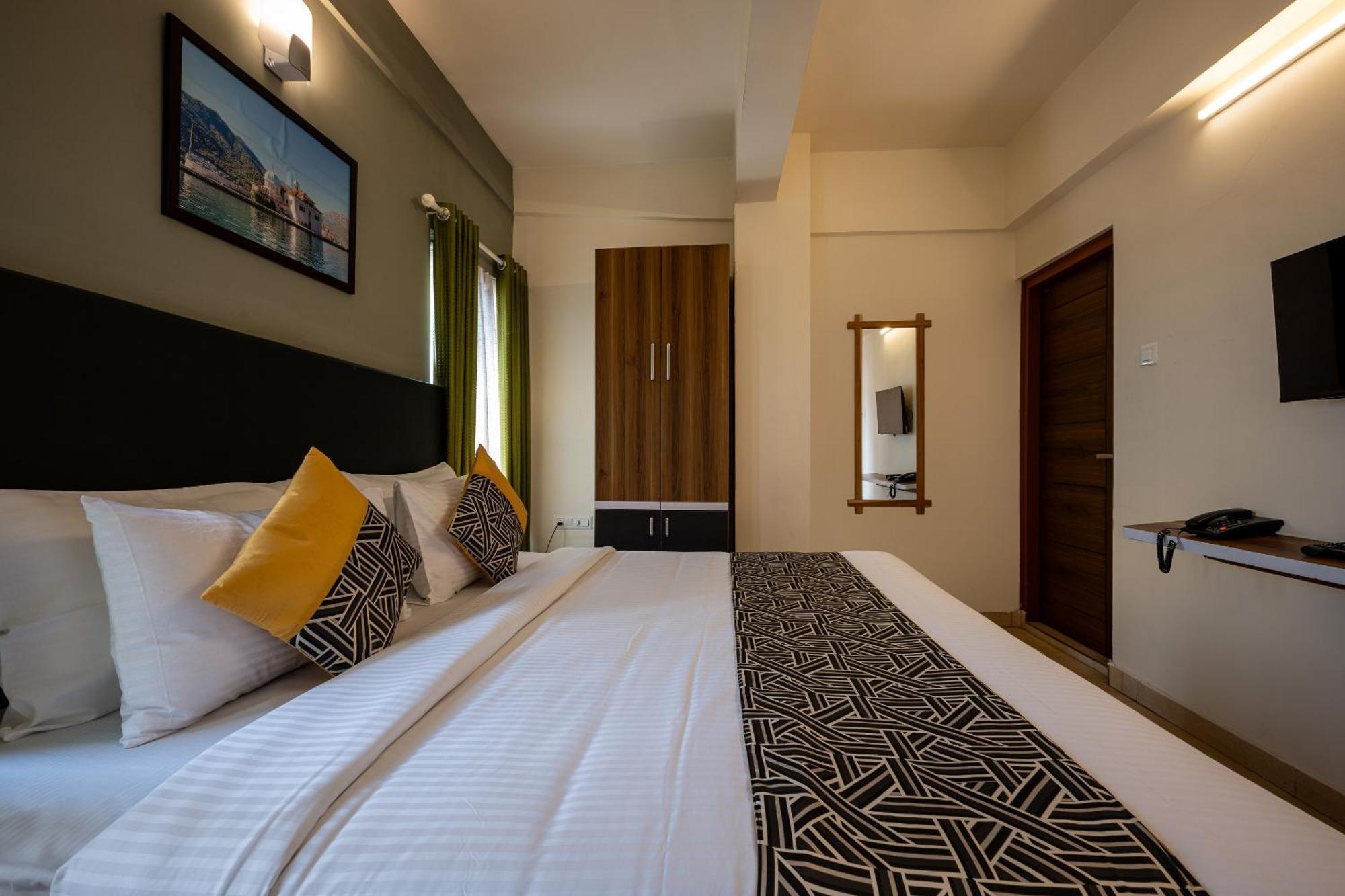 Cj Grande By Jesway Hotels & Resorts Kochi Ngoại thất bức ảnh