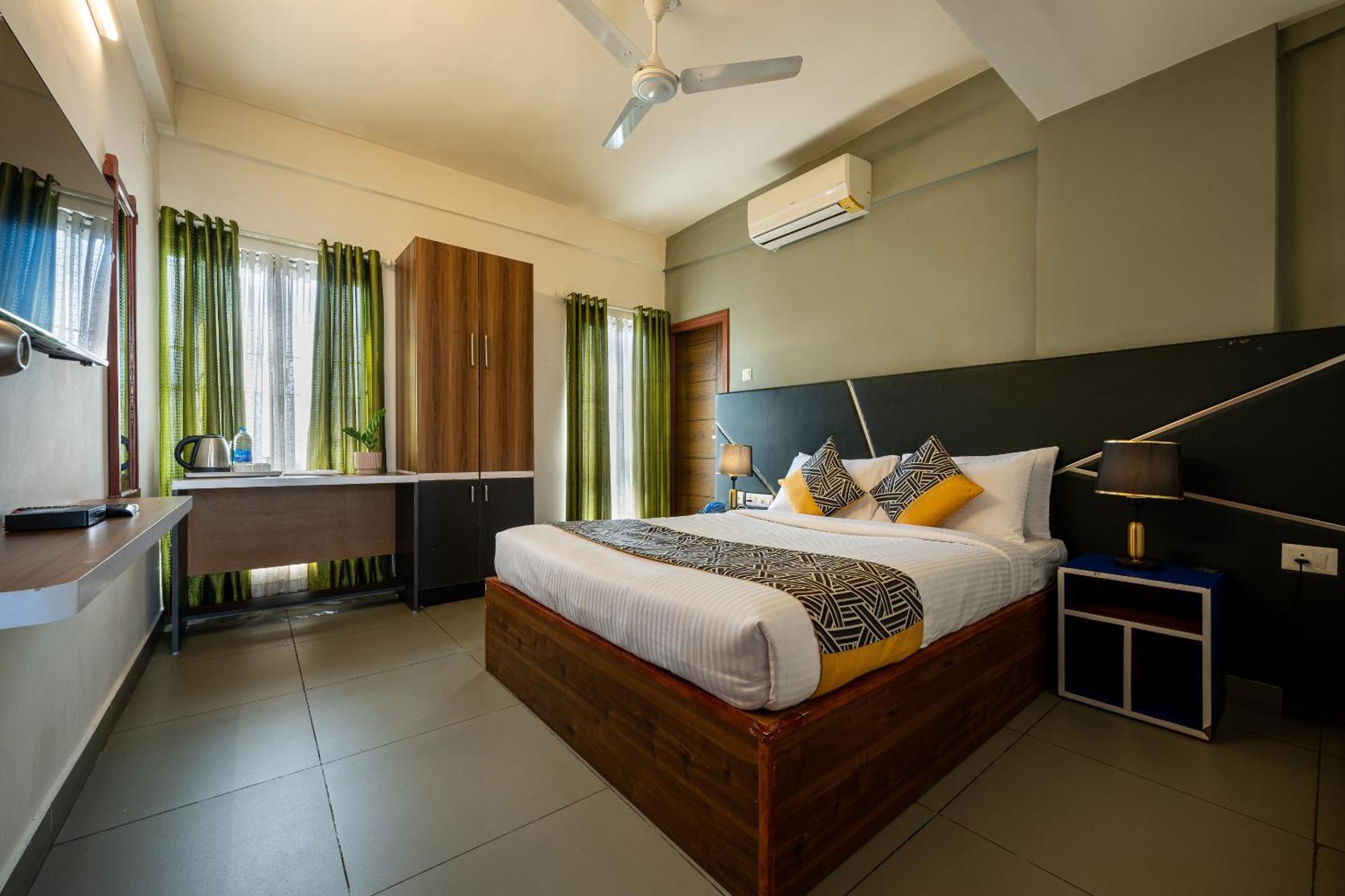 Cj Grande By Jesway Hotels & Resorts Kochi Ngoại thất bức ảnh