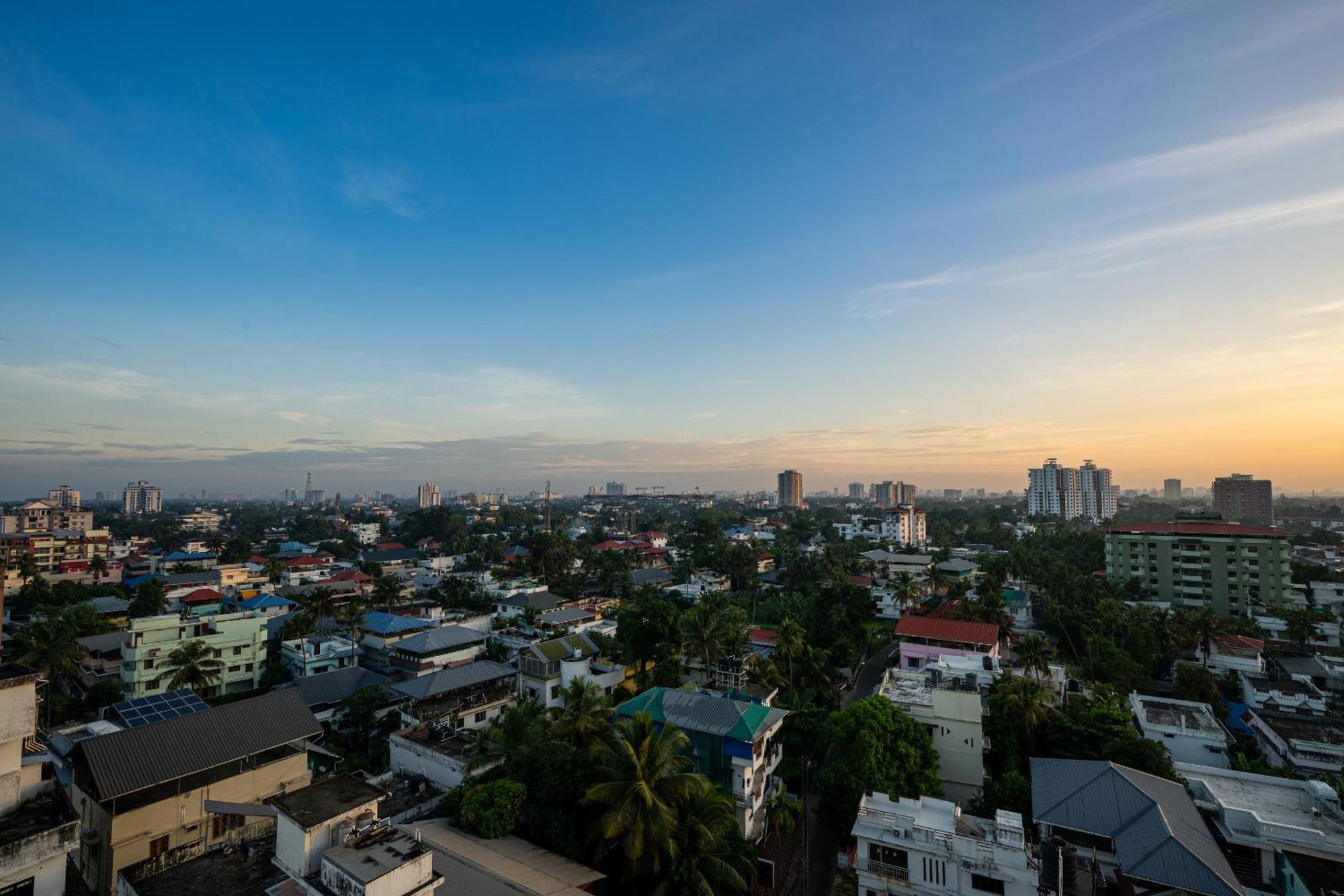 Cj Grande By Jesway Hotels & Resorts Kochi Ngoại thất bức ảnh