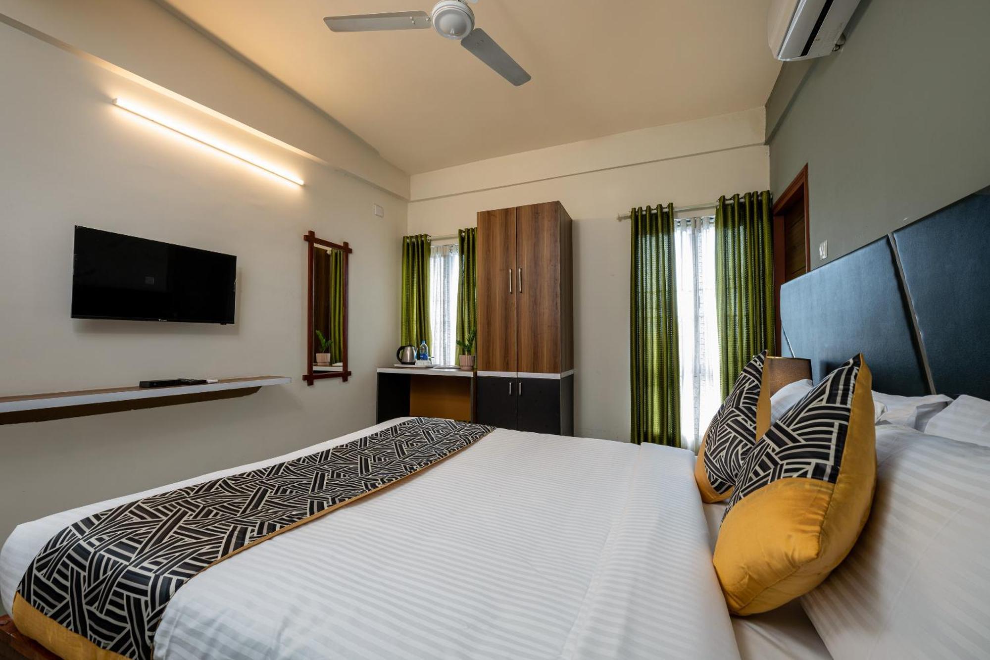 Cj Grande By Jesway Hotels & Resorts Kochi Ngoại thất bức ảnh