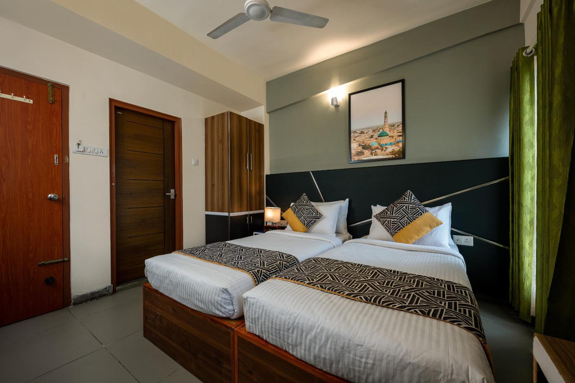 Cj Grande By Jesway Hotels & Resorts Kochi Ngoại thất bức ảnh
