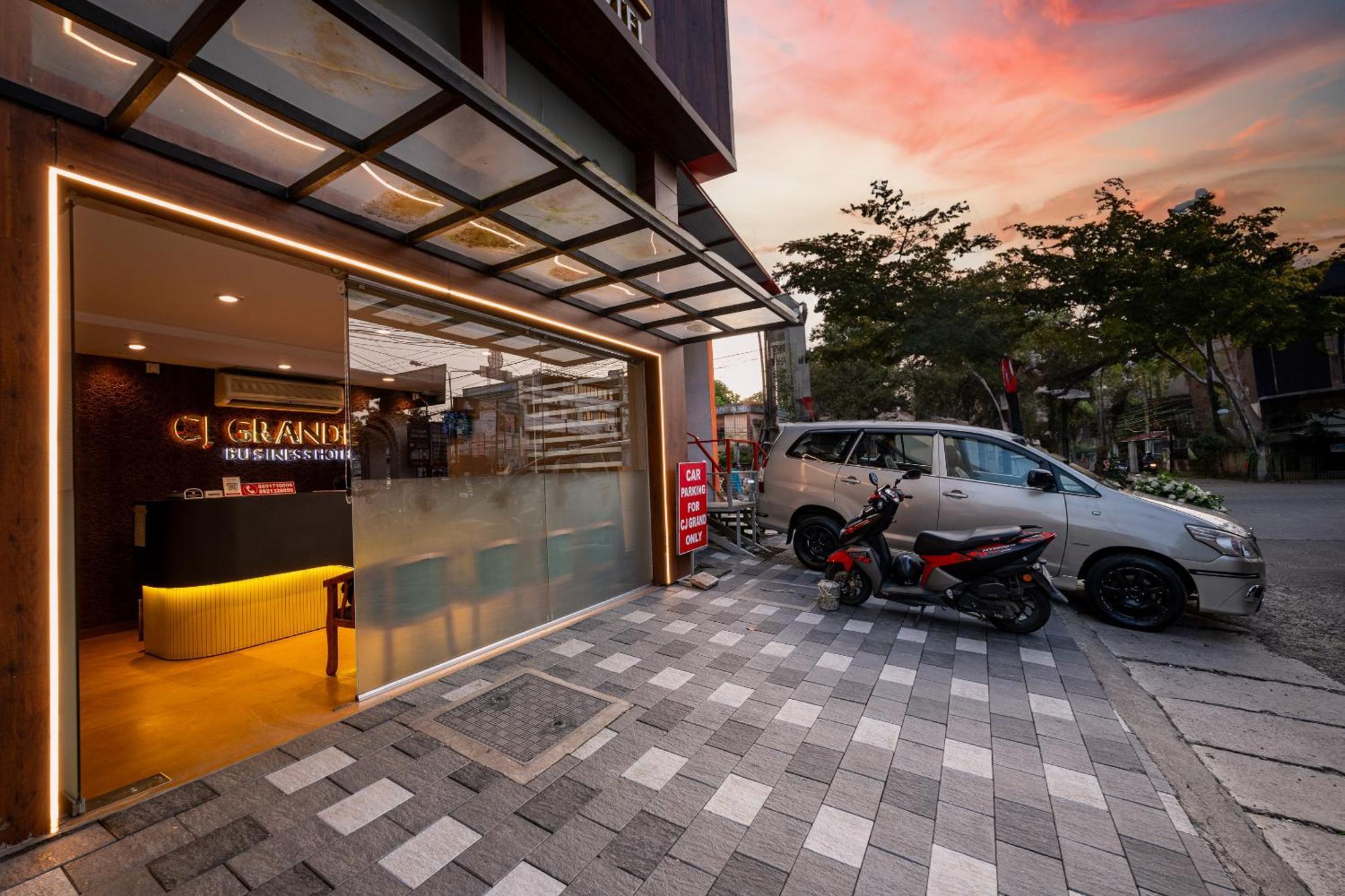 Cj Grande By Jesway Hotels & Resorts Kochi Ngoại thất bức ảnh